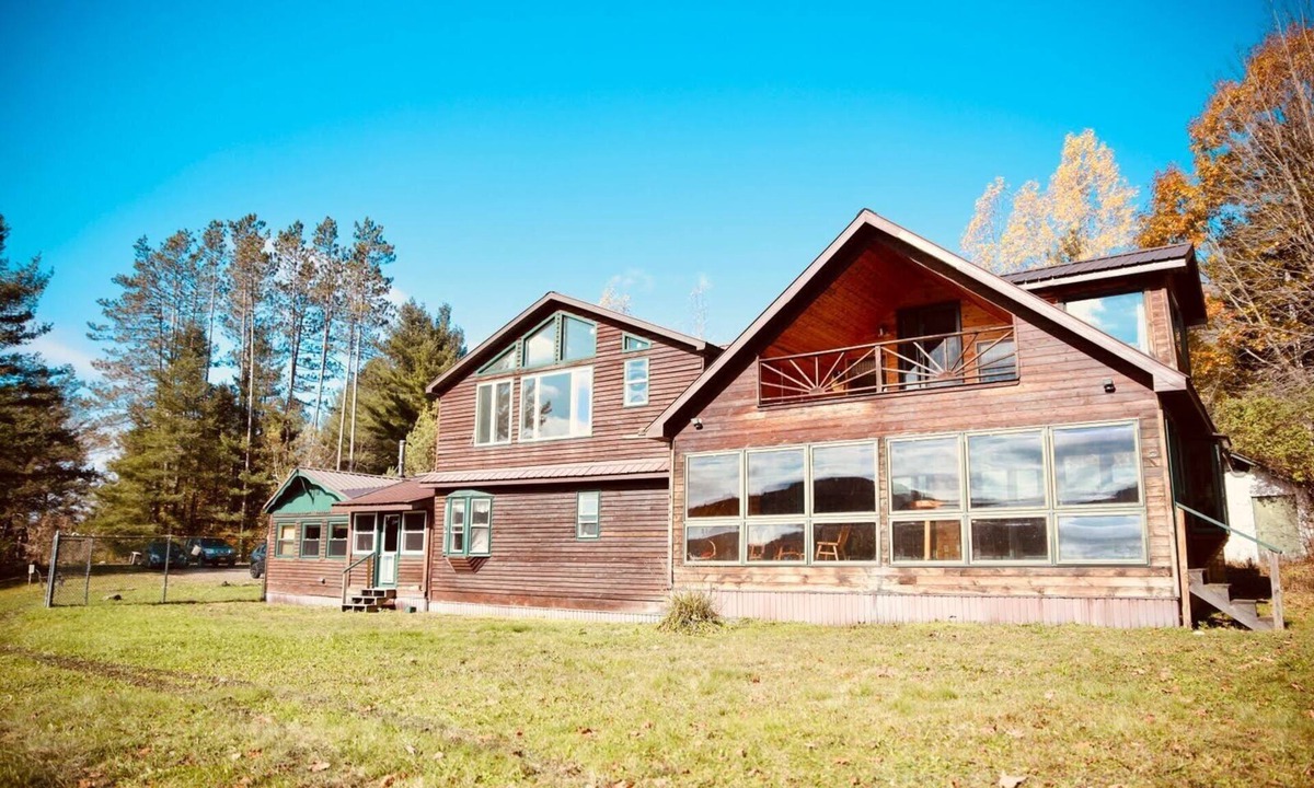 Town of Morehouse Cabin | Luxury Home near Lake, Hiking, Hunting, Snowmobiling