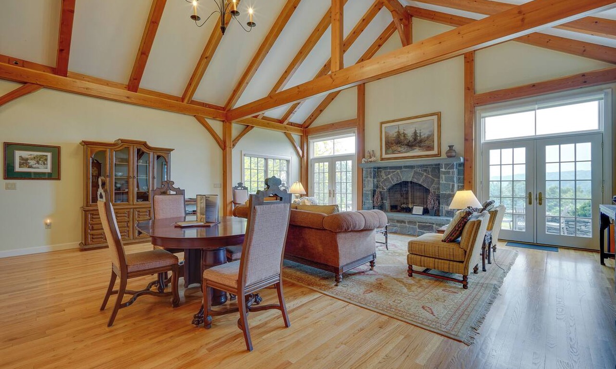 Williamstown Cottage | Luxury Vacation Rental in the Berkshires!