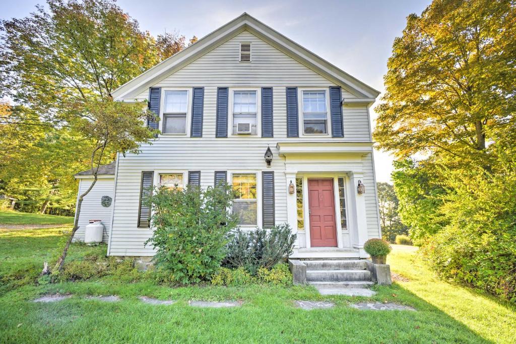 Manchester Center House | Manchester Center Home w/Green Mtn Views!