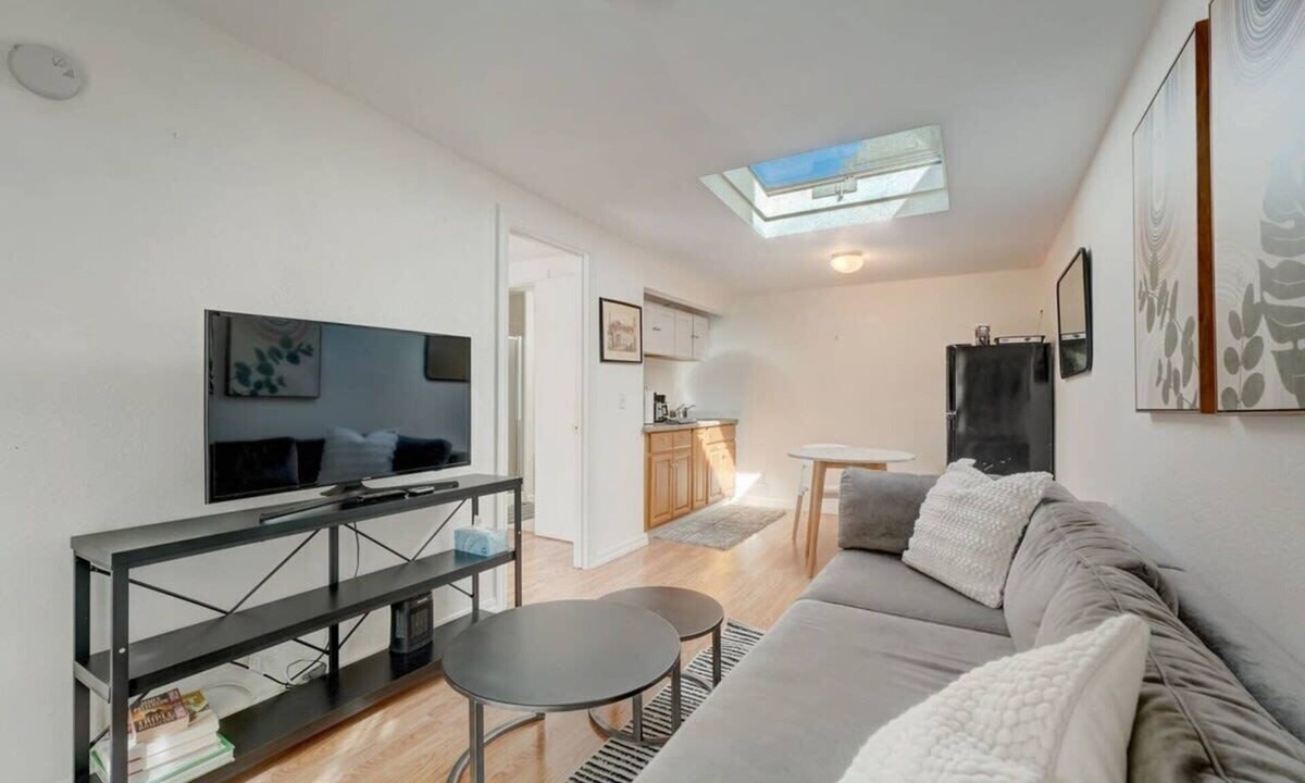 Downtown North House | @ Marbella Lane -Cozy 1BR Studio 17-Min to Levi's
