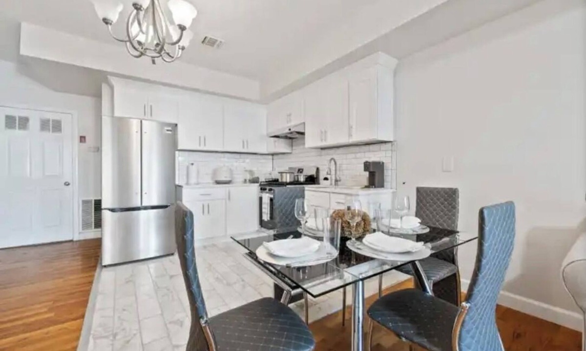 Weehawken Apartment | Marvelous 2-bedroom apartment with AC in Weehawken Township