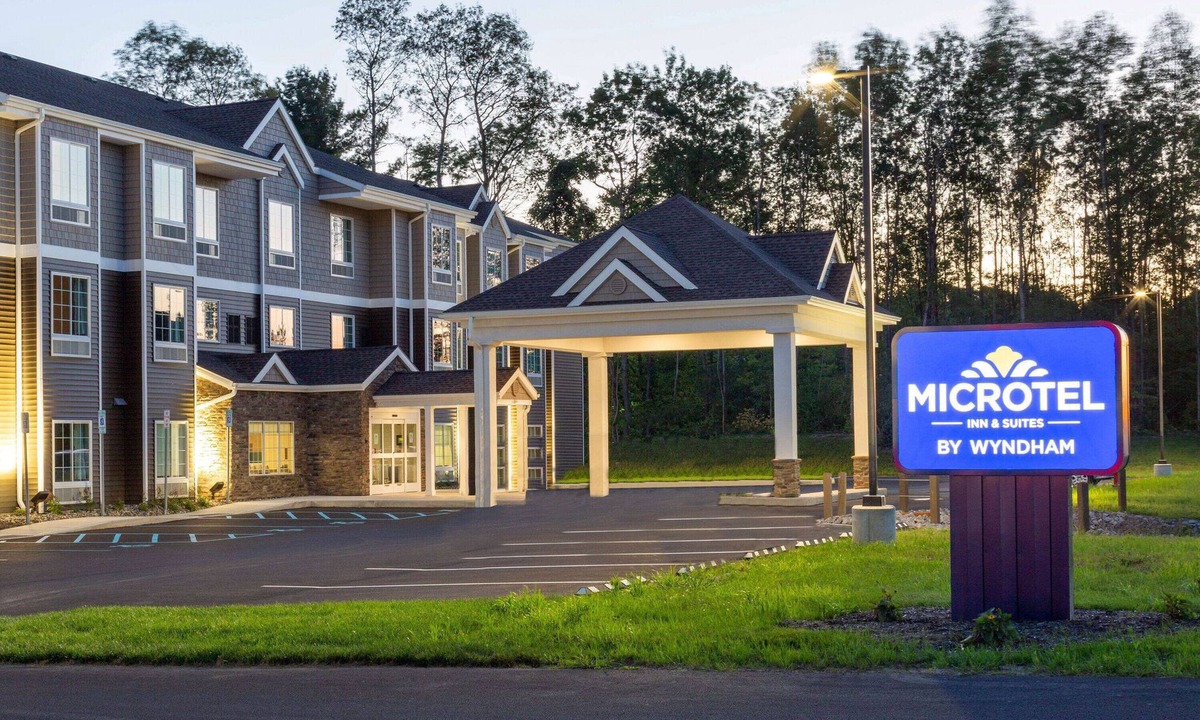 Amsterdam Hotel | Microtel Inn & Suites by Wyndham Amsterdam