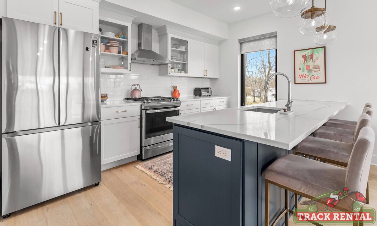 Saratoga Springs Condo | Modern condo in the heart of Saratoga Springs.