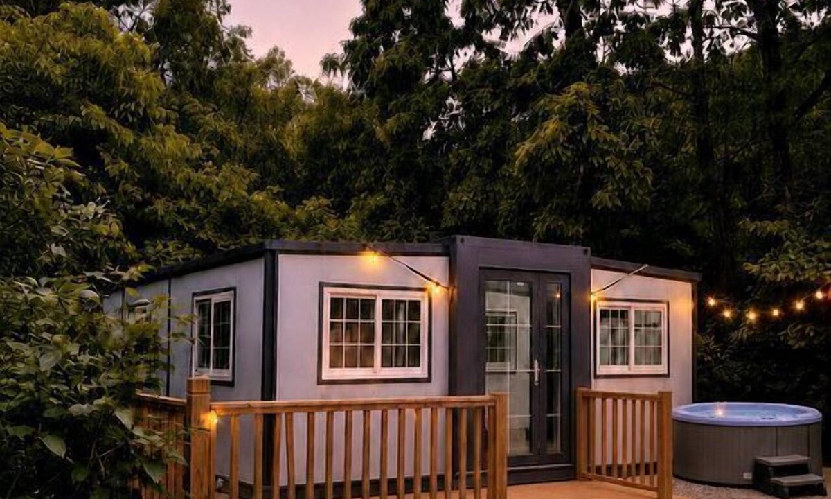 True Cabin | Modern Foldable Container Home with Mountain Views near Pipestem Resort, West Virginia