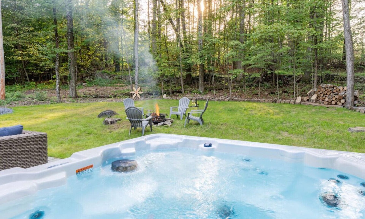Saugerties House | Modern Rustic Escape w/Hot Tub & Fire Pit