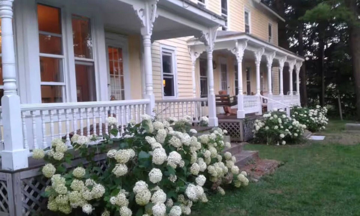 Cherry Valley House | Near The Baseball Hall of Fame, Glimmerglass Opera and Dream Park Baseball Camp