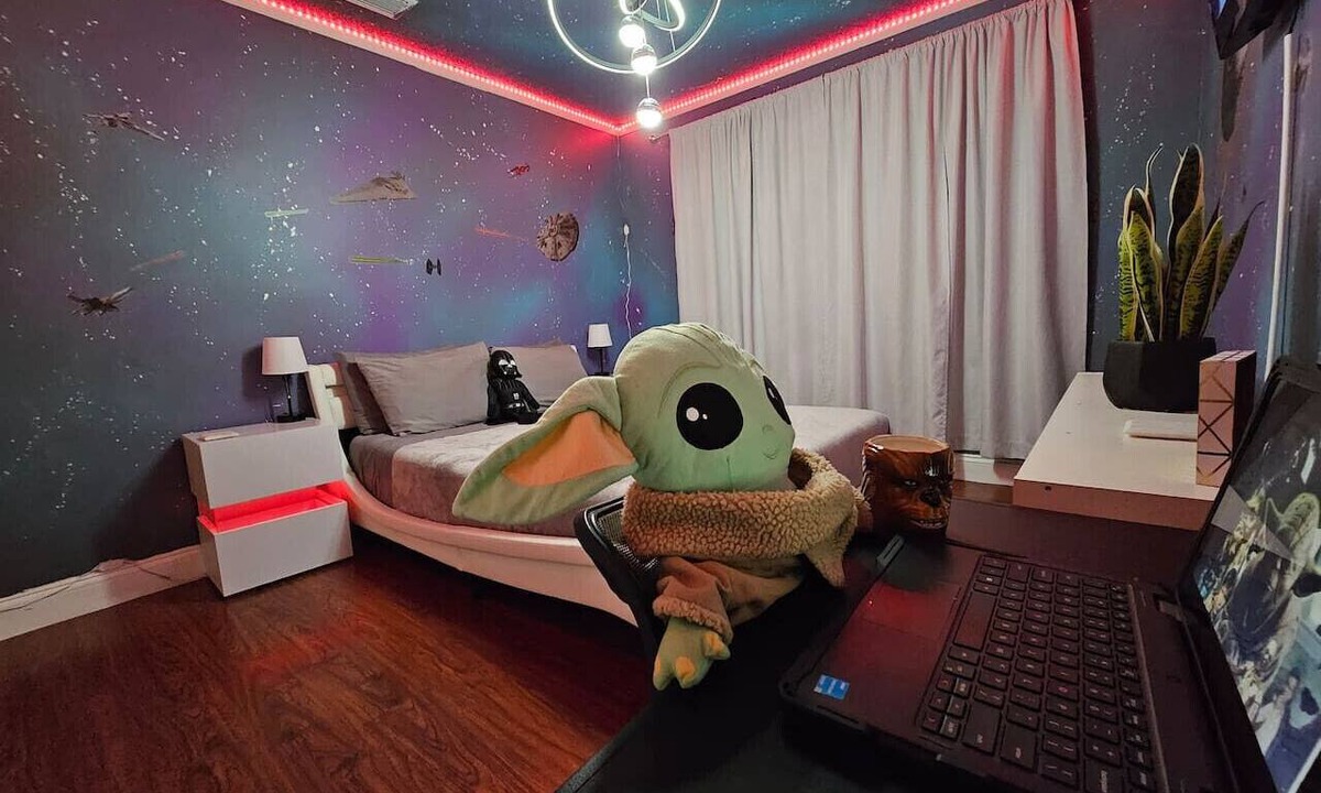 Orlando Apartment | Nebula Suite Immersive Galaxy bedroom RGB LEDs near Airport +Disney/Universal