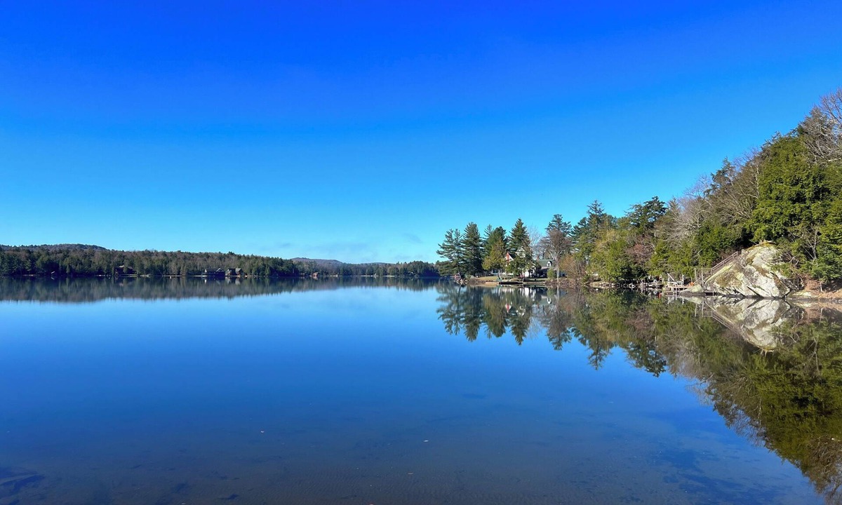 Town of Webb Cabin | Newly remodeled-Lakefront cabin on 4th Lake w/dock & kayaks. Trail 5 Access