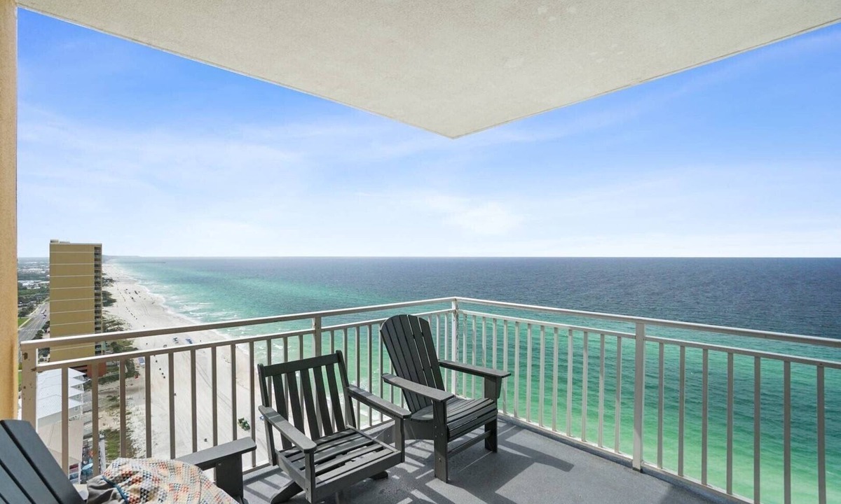 Miramar Beach Condo | OCEANFRONT PENTHOUSE w/beach service! CORNER UNIT 1950 sf of paradise SLEEPS 12