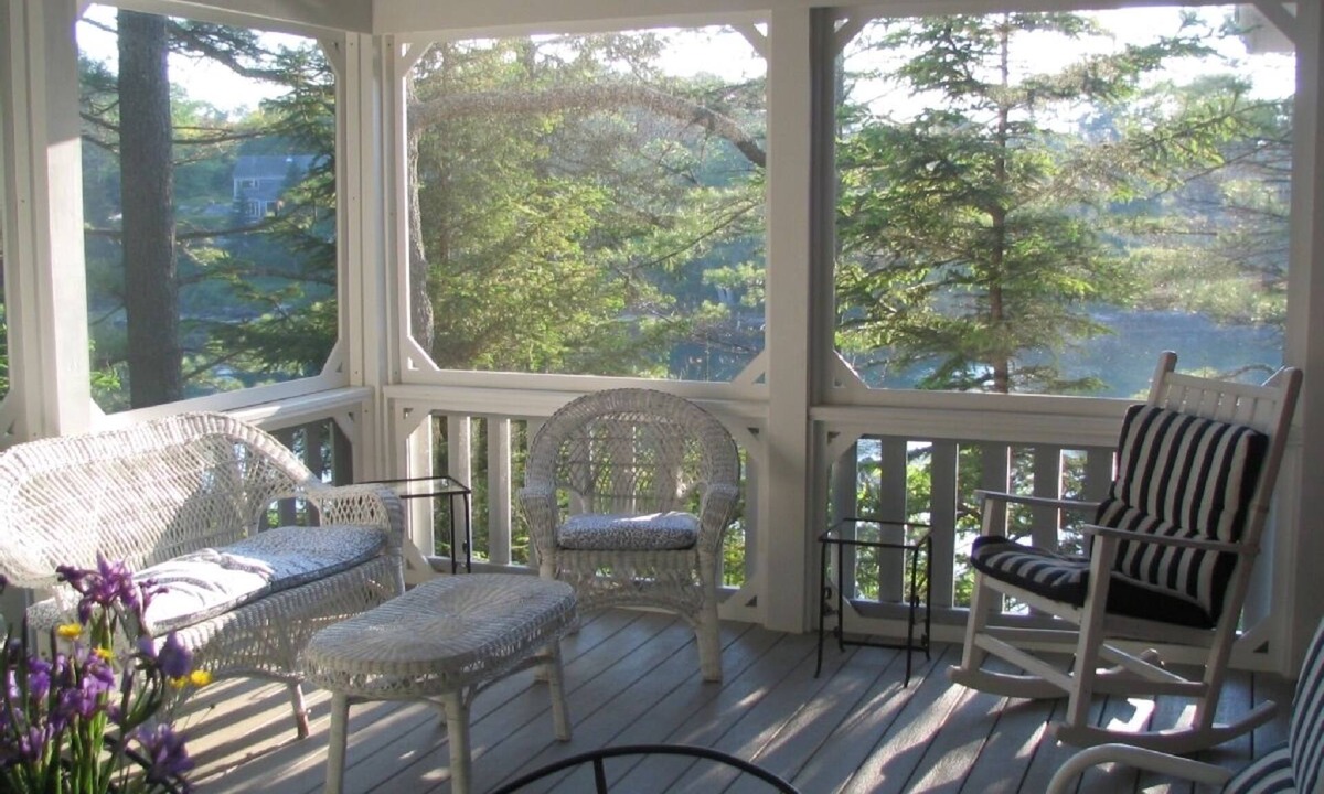 Boothbay Harbor Cottage | Oceanfront Juniper Point Cottage with dock, screened porch, close boat traffic