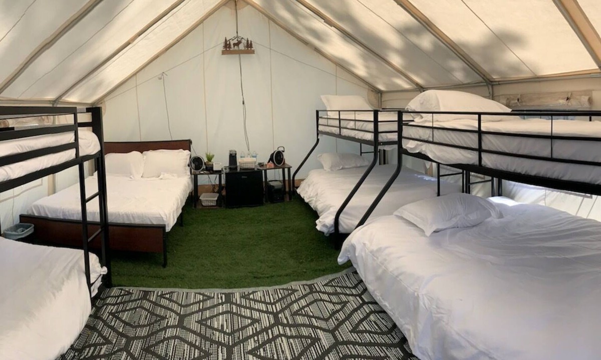 Circleville RV Rental | Orion - Beautiful Middletown Glamping experience
