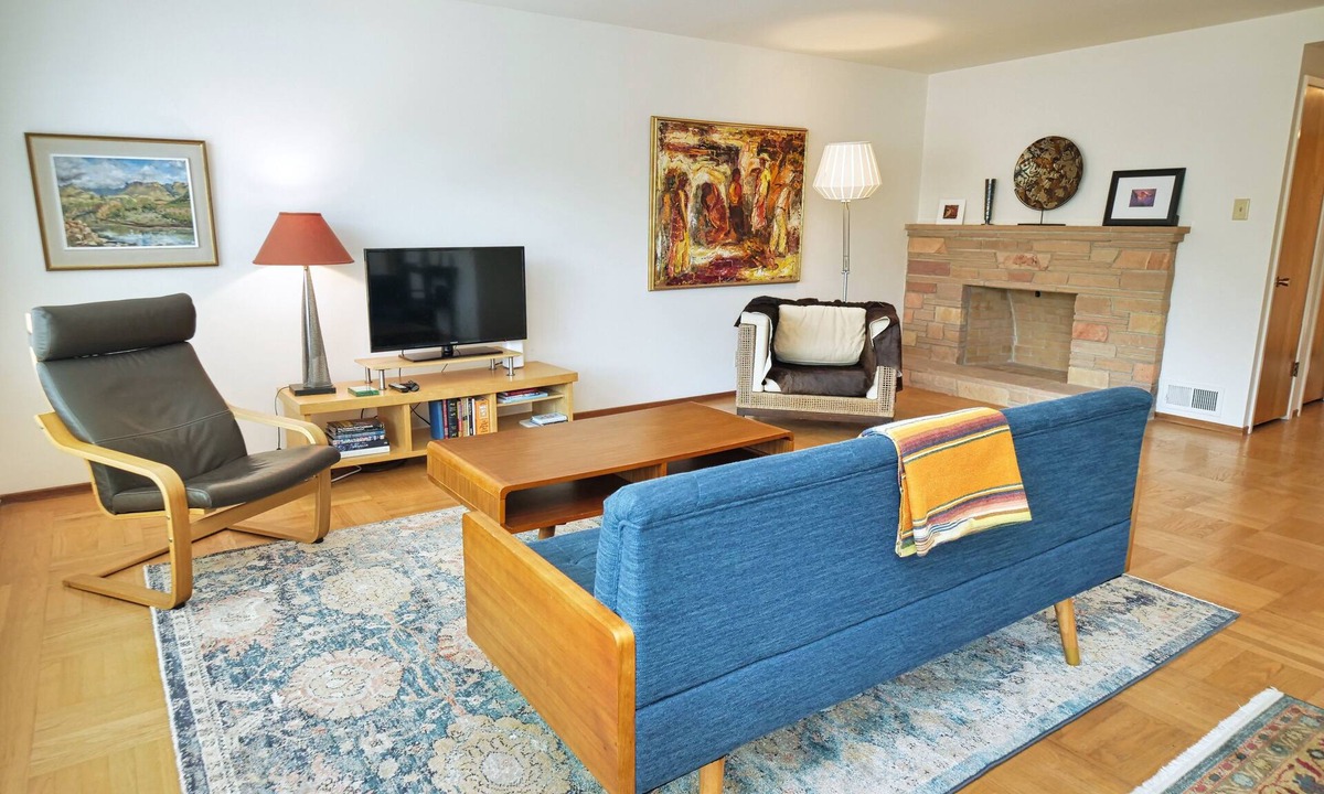 Portola House | Peaceful Mid-Century Modern 3 bd in San Francisco