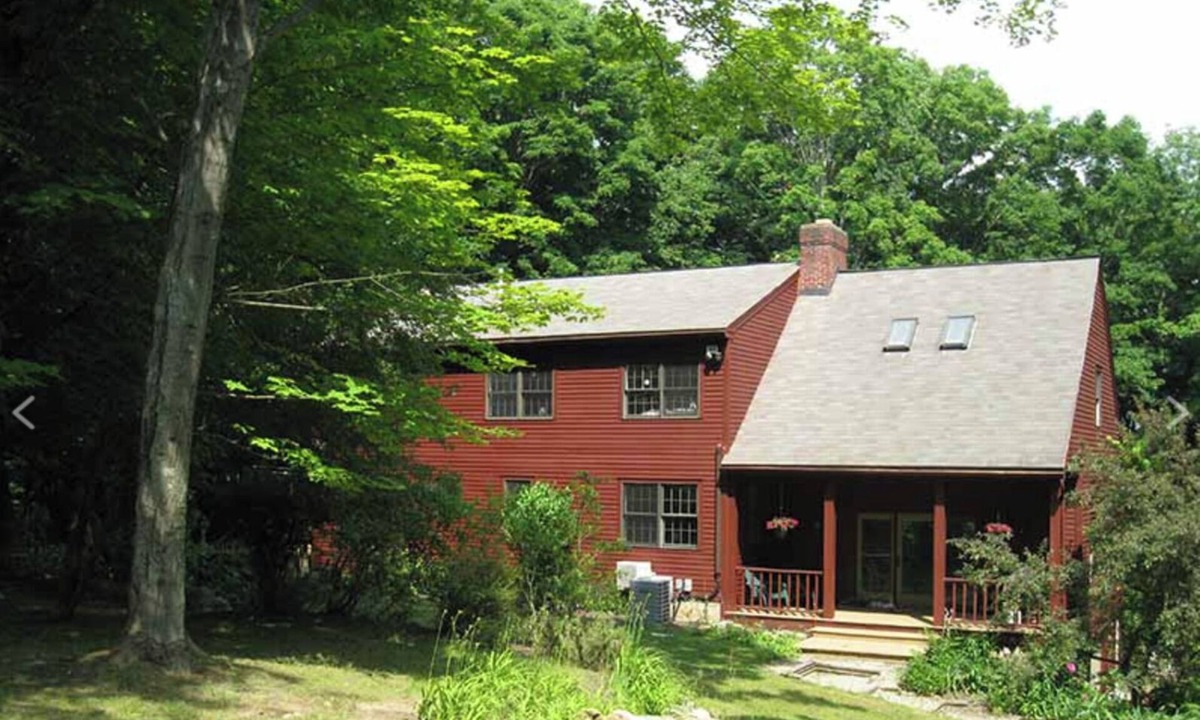Middle Grove House | Peaceful New England Cottage w/pool in nature 10 minutes from downtown Saratoga