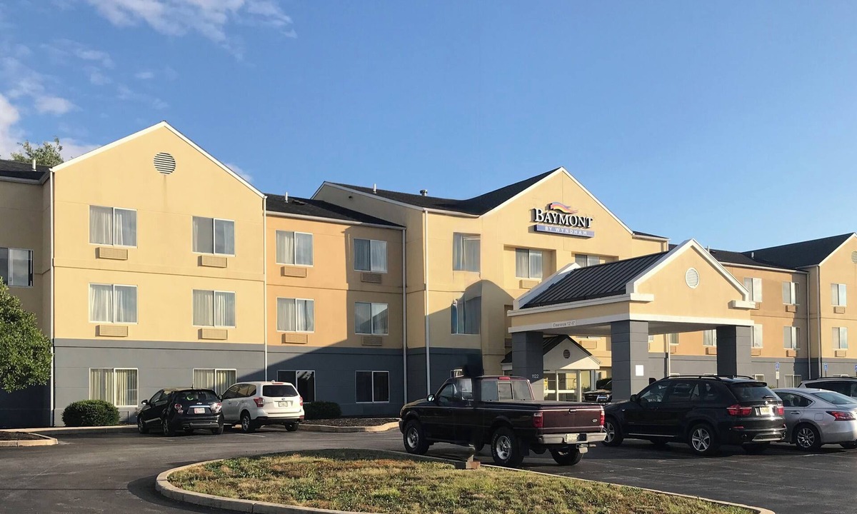 Chambersburg Hotel | Perfect hotel with beautifully decorated rooms conveniently located off of I-81
