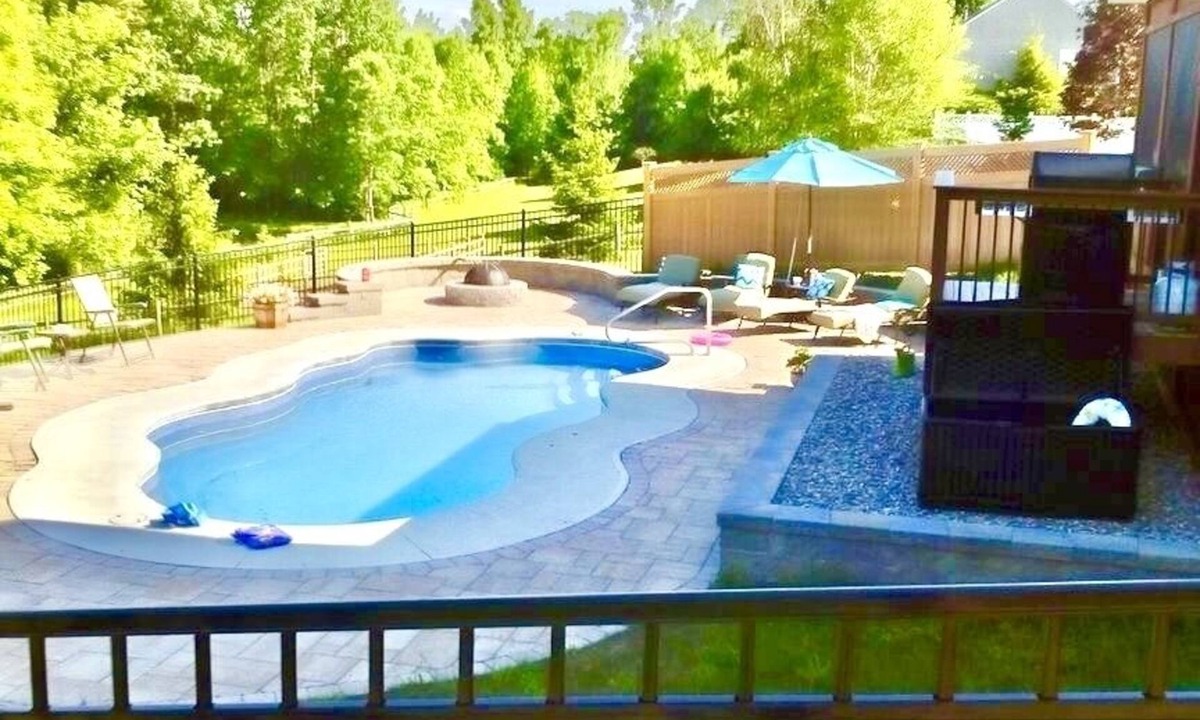 Saratoga Springs House | Privacy and greenery less than 3 miles from Saratoga Race Track and SPAC!