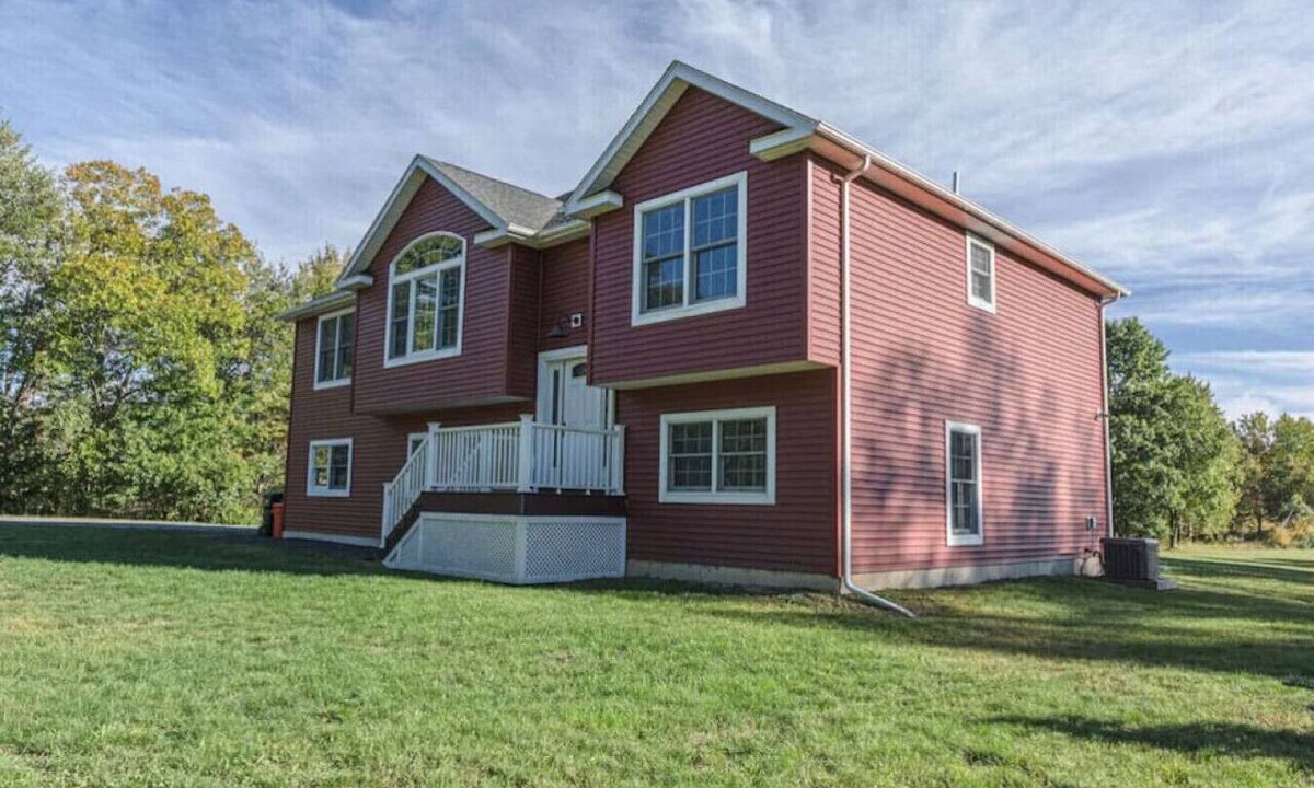 Highland House | Private 4BR Retreat on 10 Acres Near New Paltz - The Cherry House