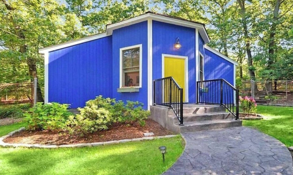 Commack Cabin | Private Cabin in Multi Acre Park!