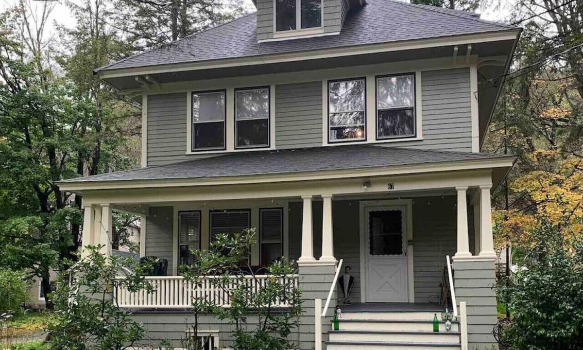 Fleischmanns House | Private Hot Tub - 3 bedroom Village Home