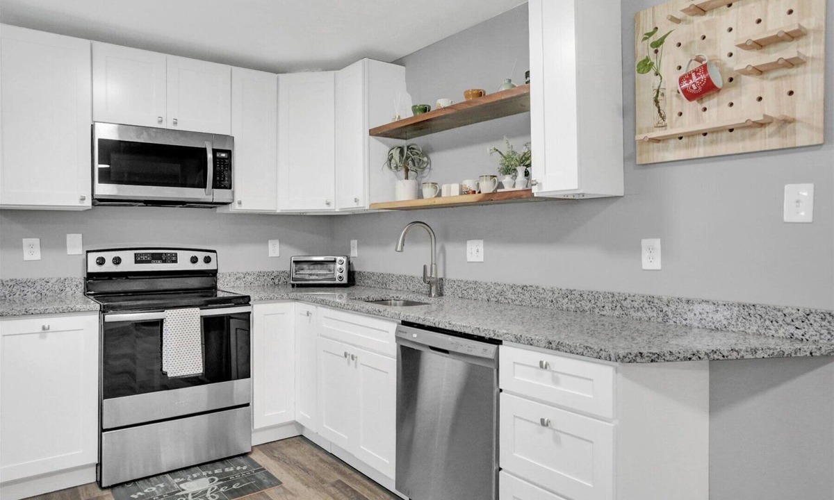 Middletown House | Recently Renovated Ranch House with Full Basement and Large Yard