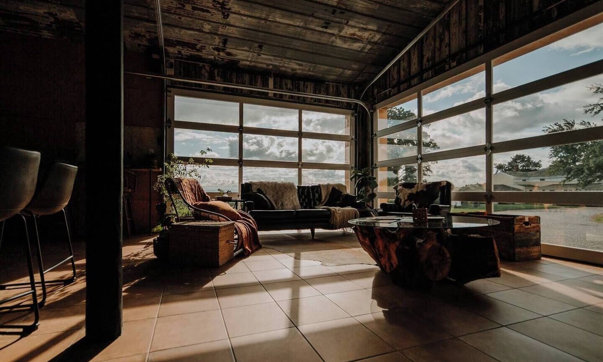 Perry House | Rent both the Highbanks and Southview spaces for a full "West Barn" experience!