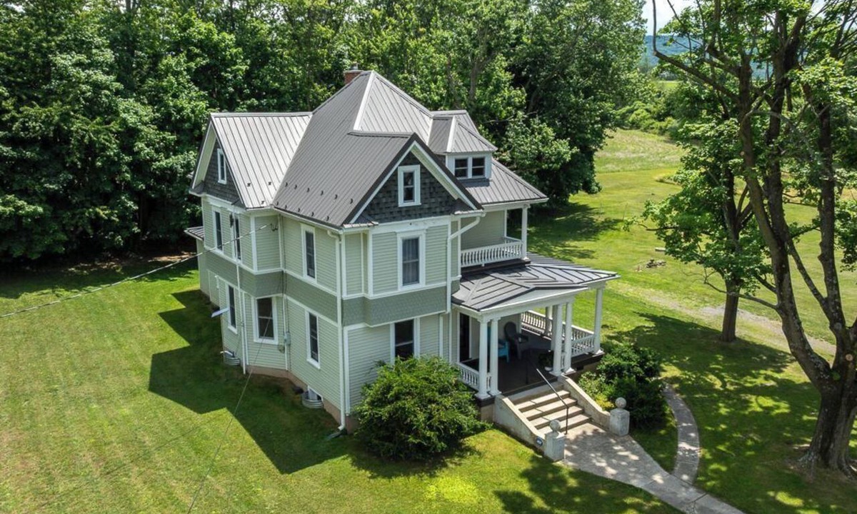 Catawissa House | Restored 1900s Queen Anne Farmhouse Retreat Near Knoebels on 95 Acres.