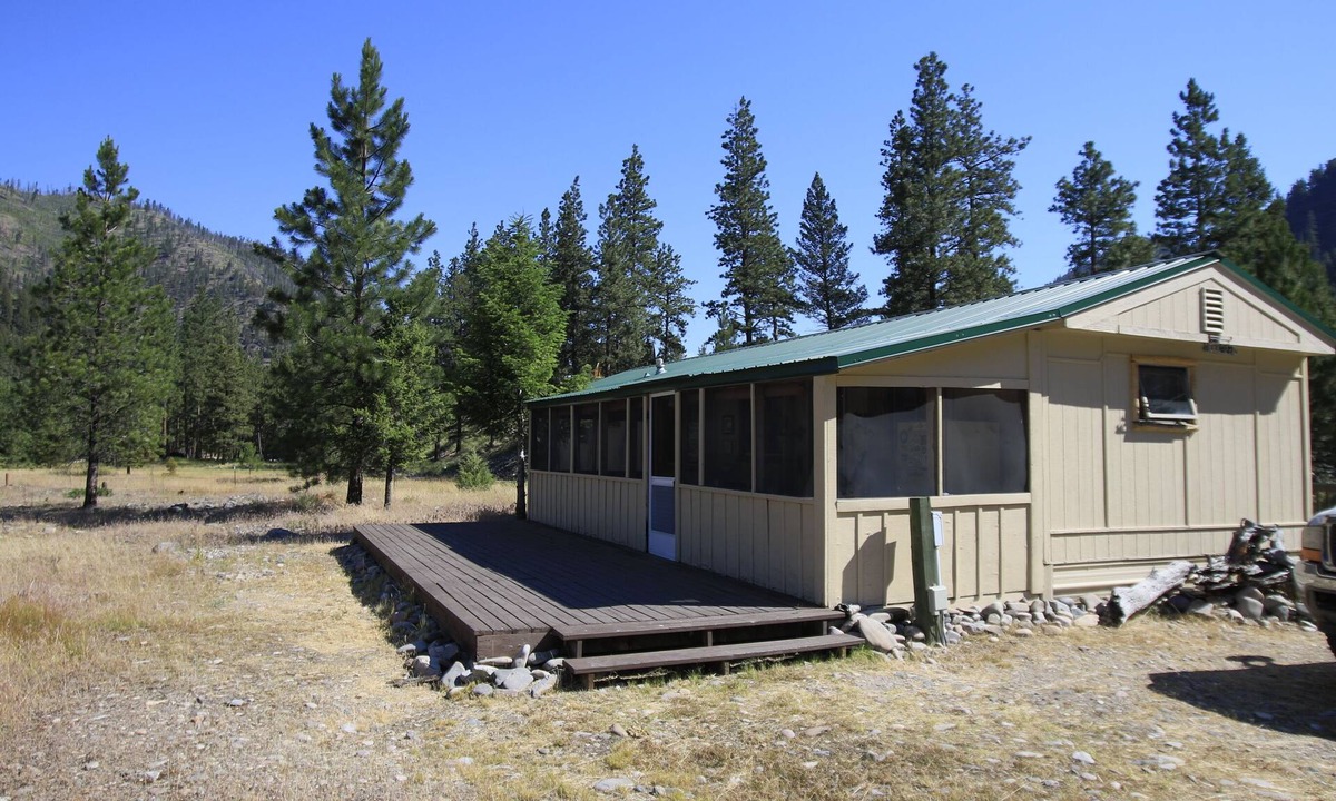 Clinton Cabin | Rock Creek MT with Private Creek Access. Clinton MT, Missoula MT
