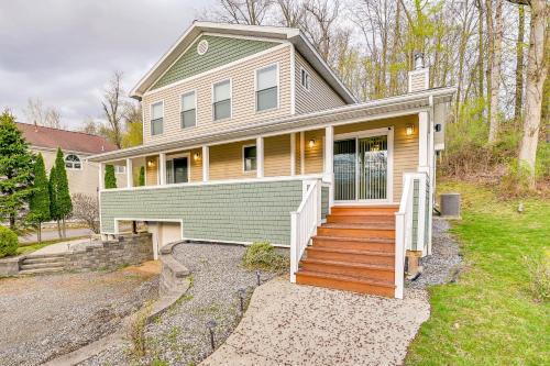 Saratoga Springs House | Saratoga Springs Vacation Rental w/Lake Views!