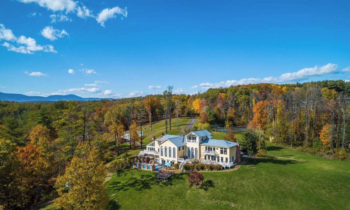 Catskill House | Secluded Catskill Estate Pool + Hot Tub + Fire Pit | Sleeps 24 | River House