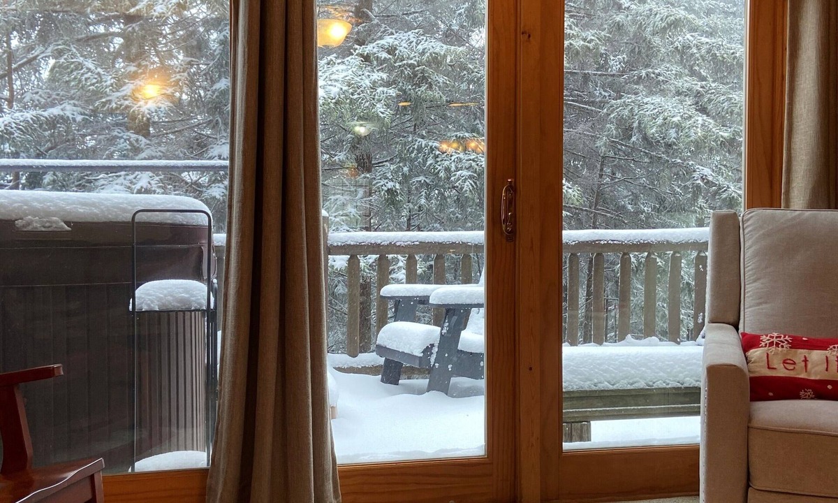 Edray House | Slopeside-Loggers Run- 3-floor Townhome - Ski-in/Ski-out to Upper Flume - Green