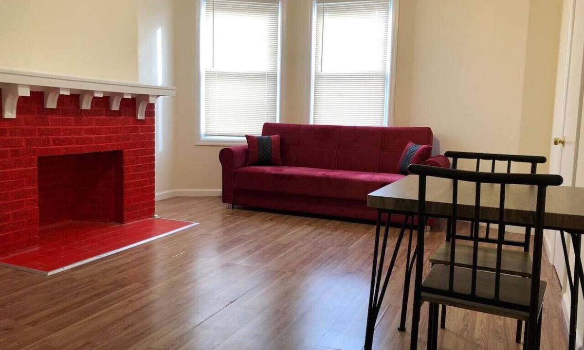 Weequahic Apartment | Spacious 1,300 sf 3-bedroom apartment, minutes to Newark Airport EWR