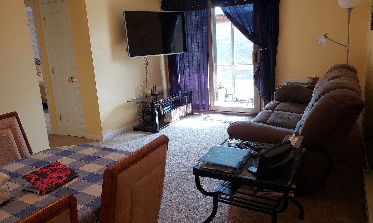 Weirs Beach Condo | Spacious 2 BDR/2BA Weirs Beach Condo