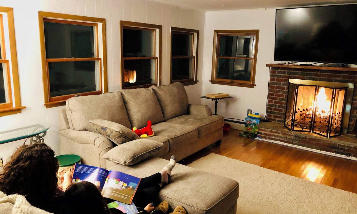 Phillipsport House | Spacious 3-bedroom tranquil Country House on a Hill in Wurtsboro