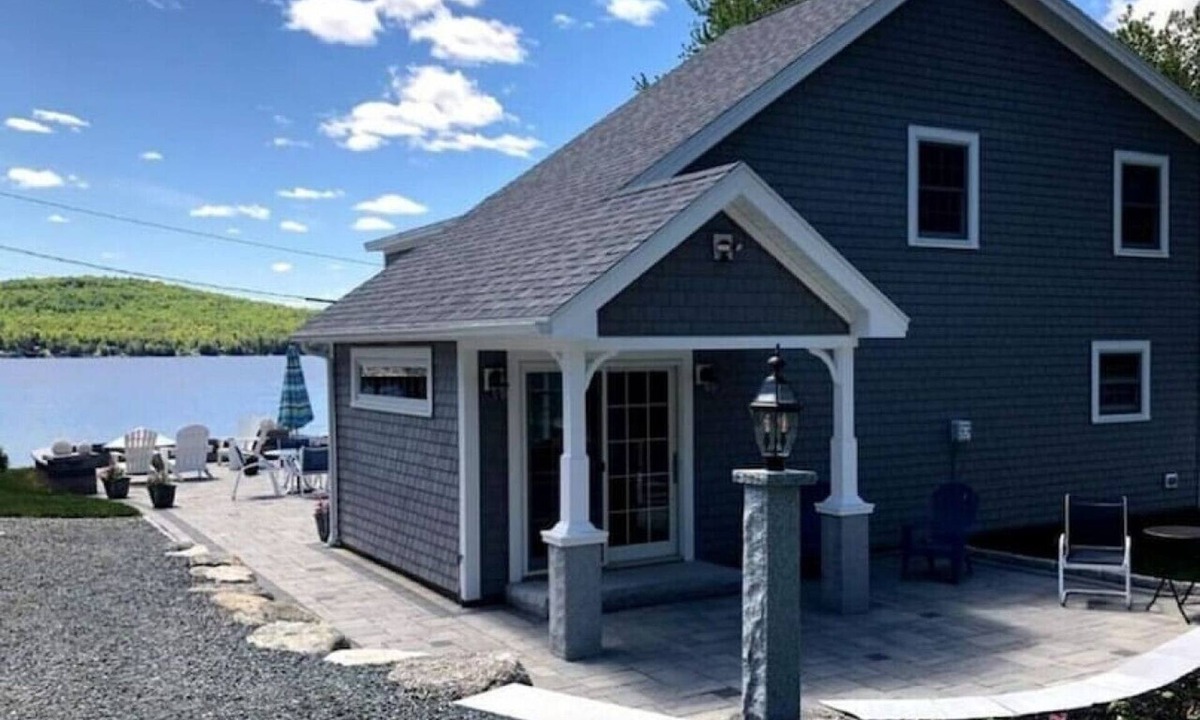 Otis House | Spacious Beachfront Paradise- Up to 12 Guests!