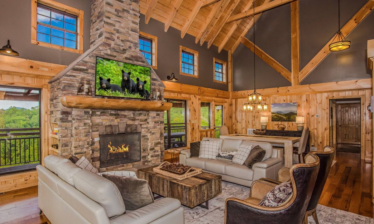 Gatlinburg - Pigeon Forge Cabin | Splashing at the Bluffs