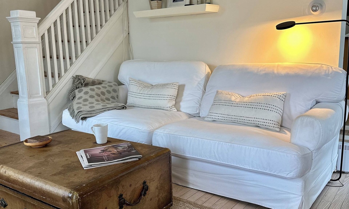 Sparkill House | Steps from the Hudson River- Cozy & Comfy sums up this 3 Bedroom 2 Bath home.