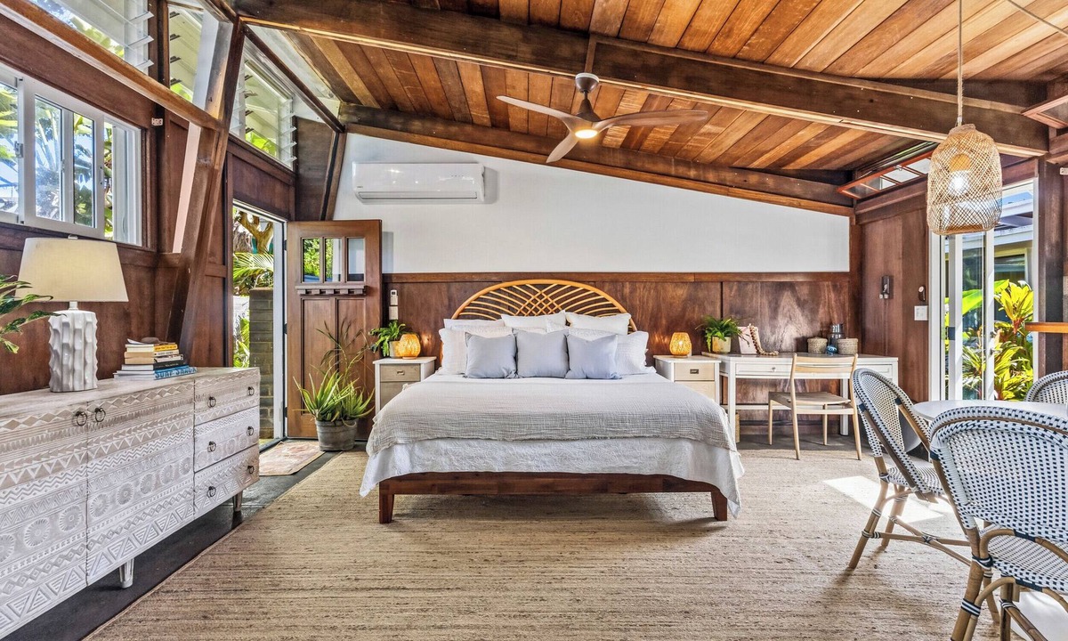 Lanikai House | Stunning Lanikai Home just steps to the Ocean-Authentic Hawaiian Tropical Charm