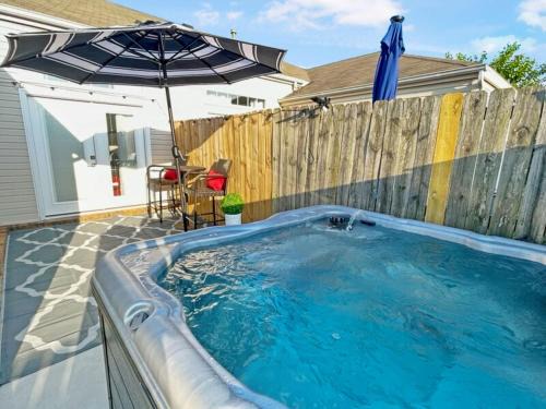 Springdale House | The Stay at Steuben Hot Tub 2 houses 6 BR