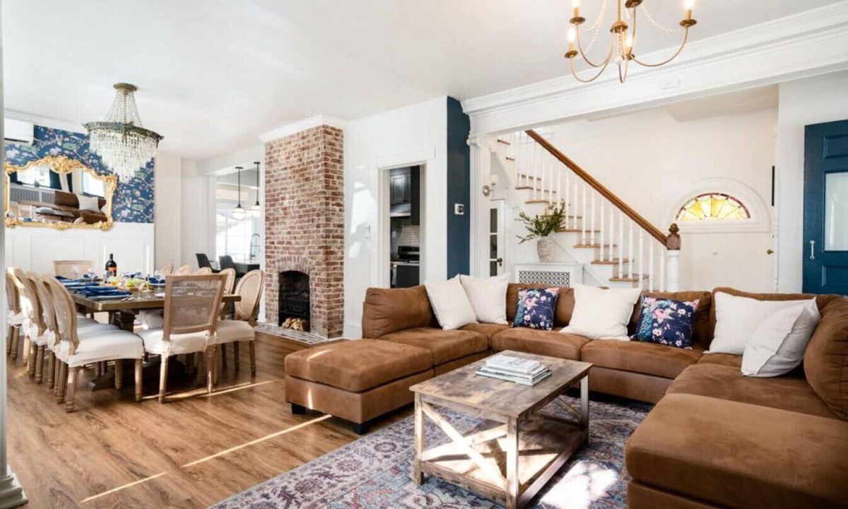 North Side House | The Victorian Blue 25min to NYC