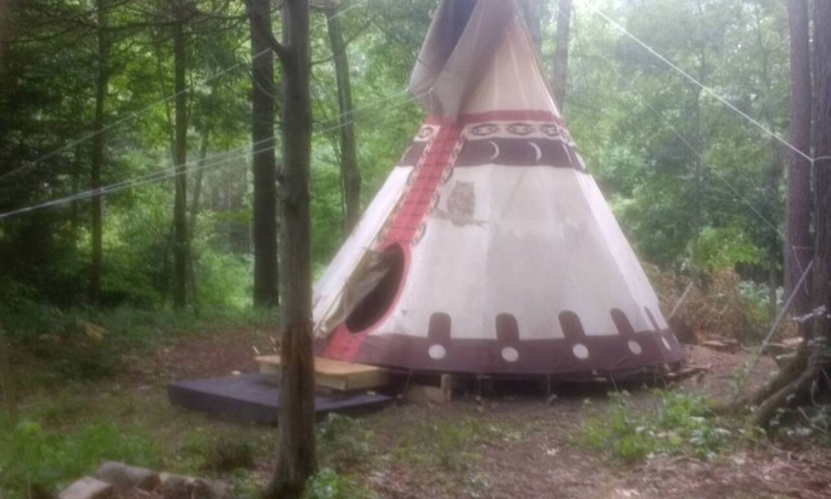 Saugerties RV Rental | Unique and Off-The-Grid Tipi Rental on Chloe's Lake in Saugerties, New York