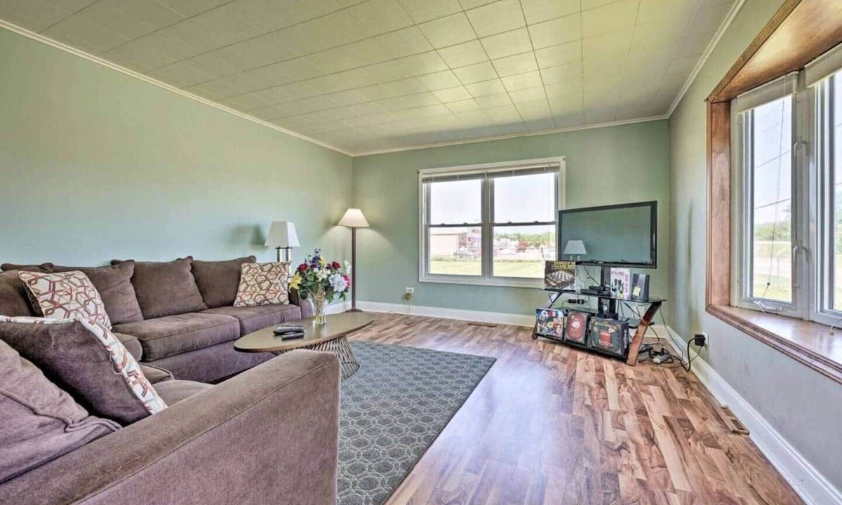 Harbert House | The Gathering House | Spacious 3BR Near Downtown & Beach