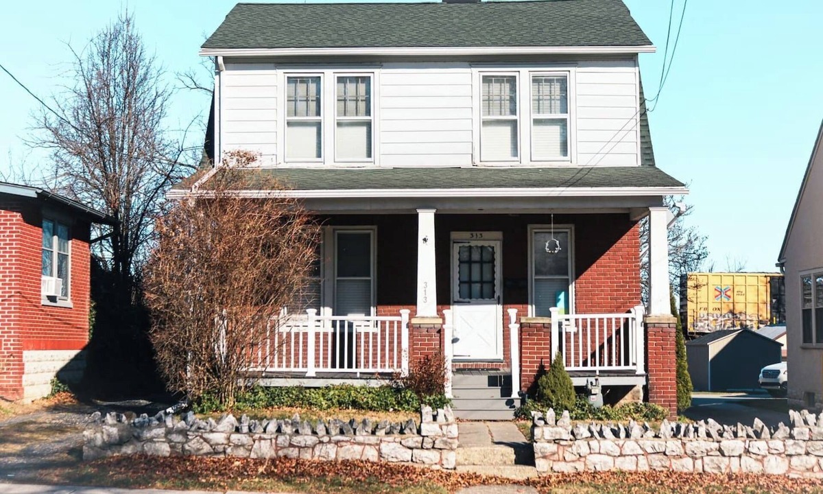 Gettysburg House | Walk to Gettysburg Battlefield Charming Brick Stay