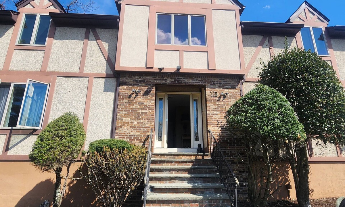 Upper Montclair House | Welcome to The Manse on the Hill 2-Story Retreat 3 Beds Home Parking PetFriendly