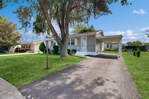 York House | Work & Play! Home 1 Mi to Dtwn & Central Market