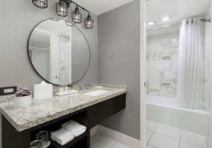2 Standard Queen Rooms at Stanford Court Hotel