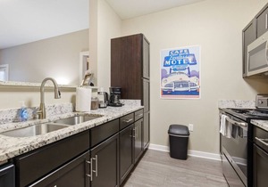 ~2bd 2bth~Sleeps 6~1 mi. to Broadway~ #201