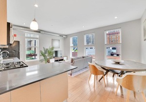 Beautiful & Bright 1BR In Old City