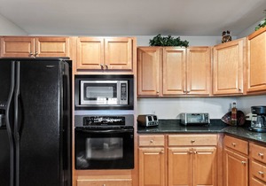 Beautiful Condo Just steps to Ocean at the Grand Victorian in Old Orchard Beach