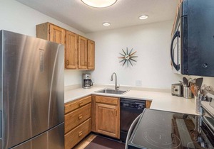 Brookside I A-403 - Sunday River Slopeside Condominium