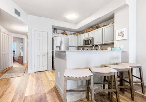 Complimentary 4 Beach Chairs! Sunrise Beach 1409 Oceanfront King BR/+Clean
