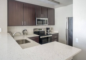 Deluxe Emeryville 1BR w/ Pool, W/D & Gym, walk to Safeway, by Blueground